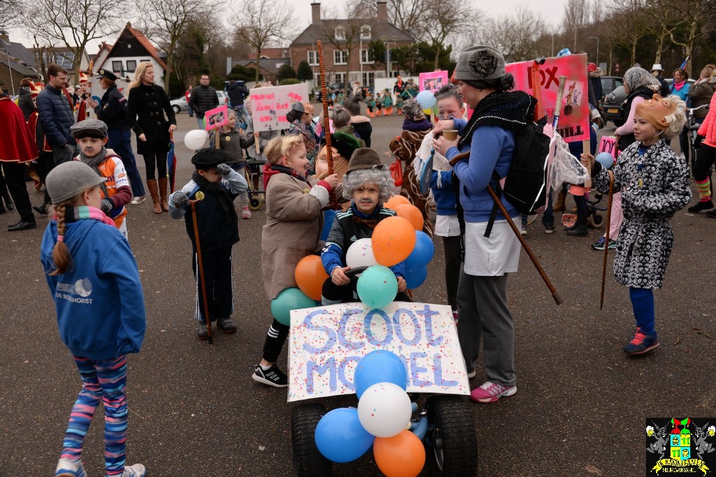 ../Images/Kinderoptocht 2017 001.jpg